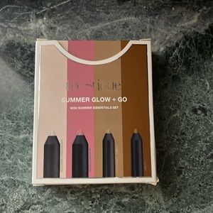 NIB Trestique Summer Glow+Go mini essential set. Highlight, blush, shado…